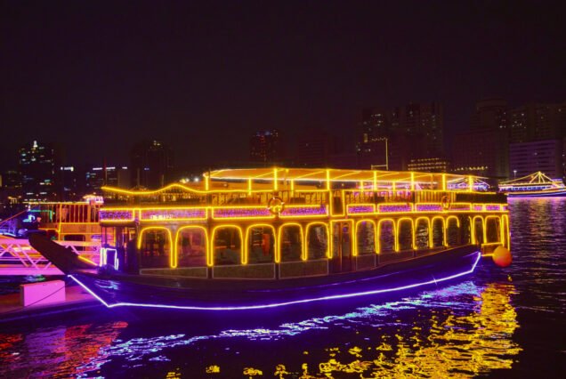 dhow cruise with dinner in dubai marina